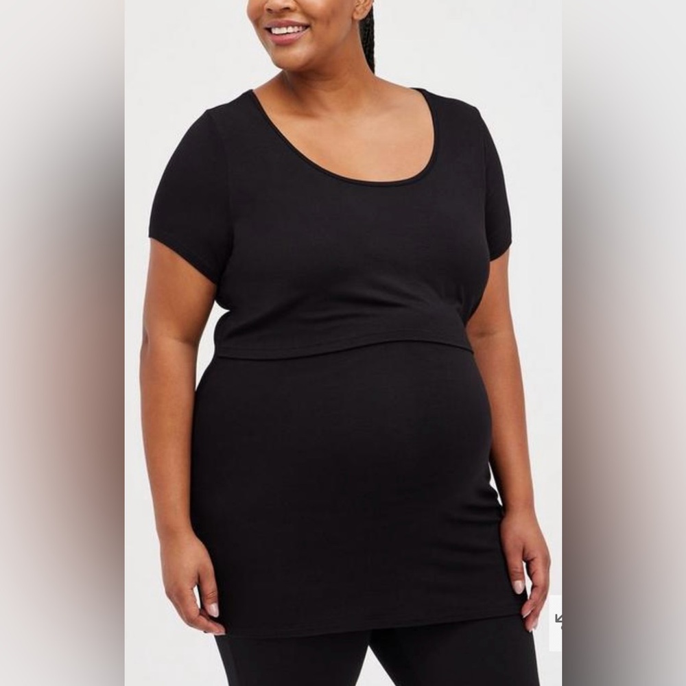 Neverworn, Torrid, Size 2, Black Maternity Top
